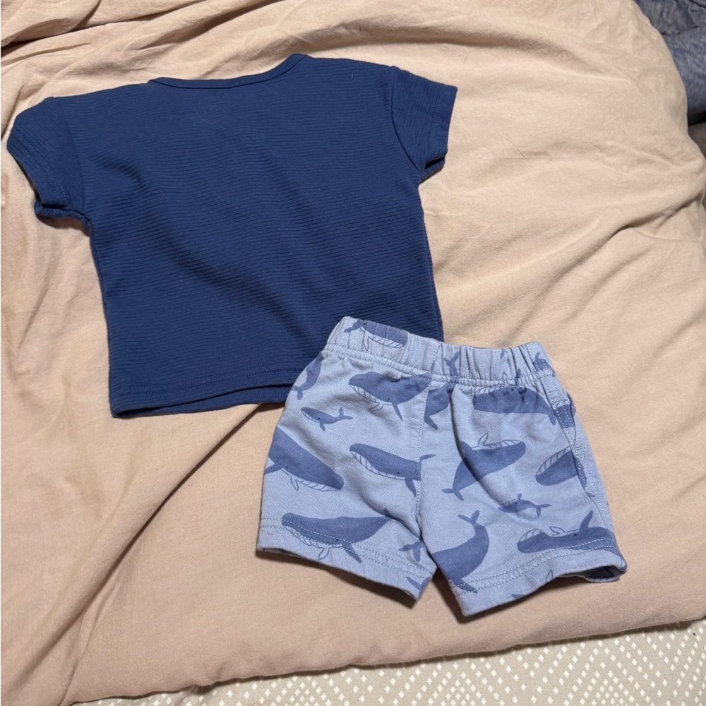 Carters set - Picture 2 of 2